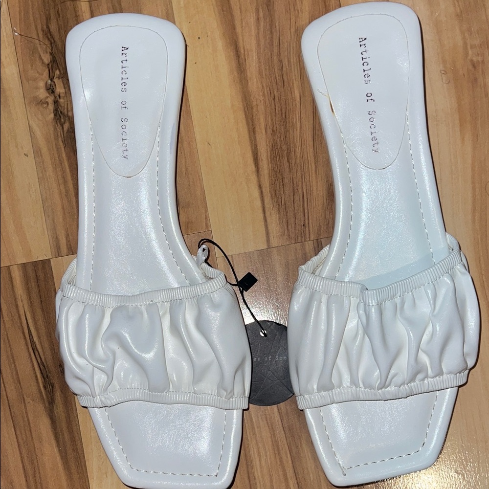 Articles of Society Cream Women's Ruffle Slide Sandals